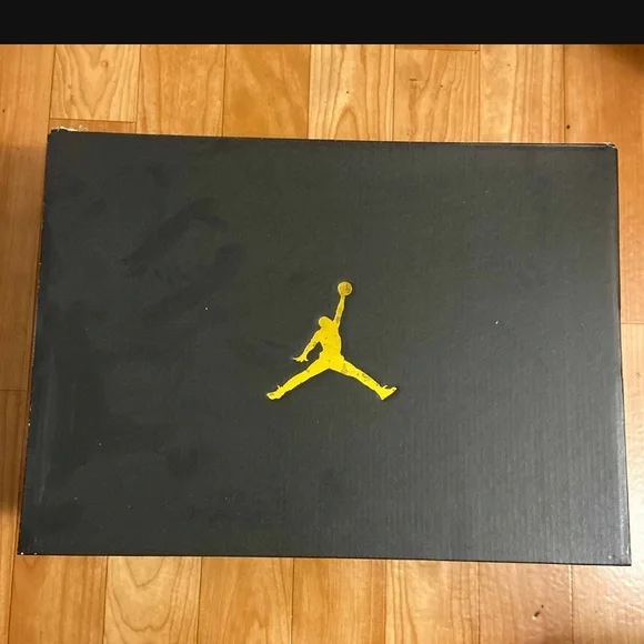 Air Jordan 1 Mid “Blue Mint” - Picture 10 of 11